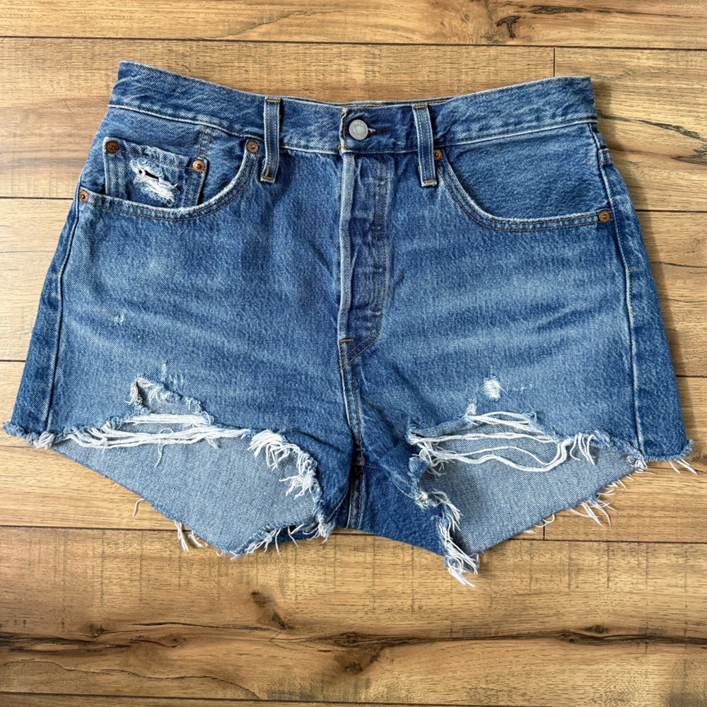 Levi's 501 Original Cutoff Shorts (Oxnard Athens mid short)